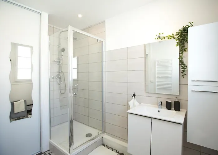 #lindustriochampetre Free Parking, Bien Situe, Spacieux, Proche Clinique Apartment Rouen